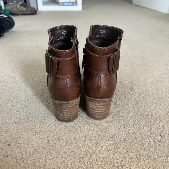 brown booties with buckle - Picture 5 of 6